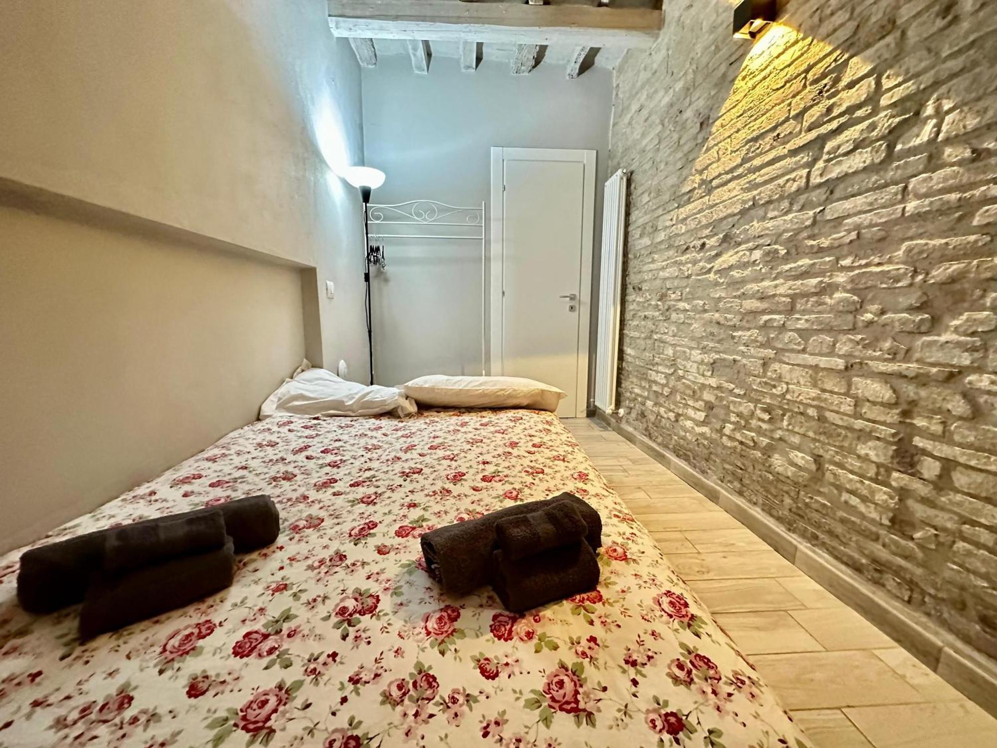 " In Centro Da Marghe" By Revenue House Apartamento Parma Exterior foto